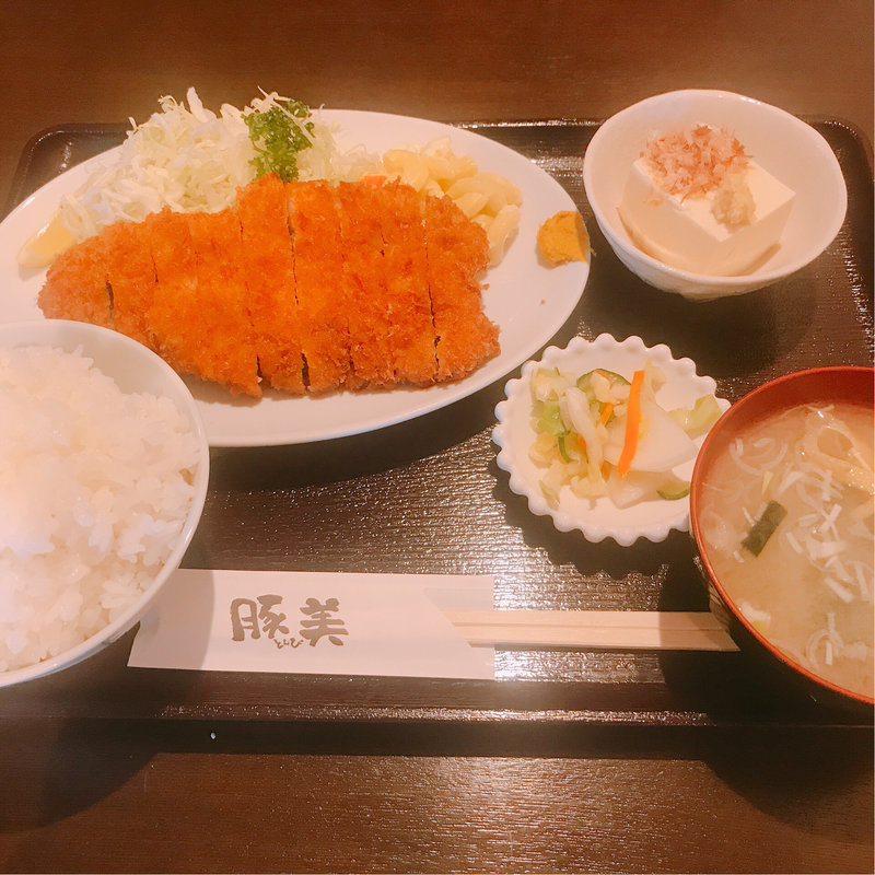 ロースカツ(豚美)