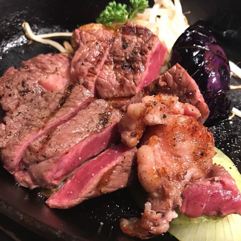 リブロースステーキ(ニクバル CARNIVOR （カーニヴォー）)