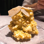 名物！卵をたっぷりトリュフポテトサラダ(十番右京 恵比寿店)