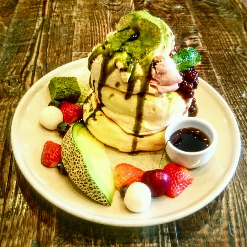 まっ茶ティラミスパンケーキ(プランピーパンケーキス （plumpy pancakes）)