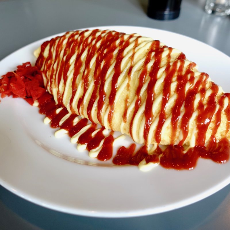 ドライカレーのオムライス(パウゼ )