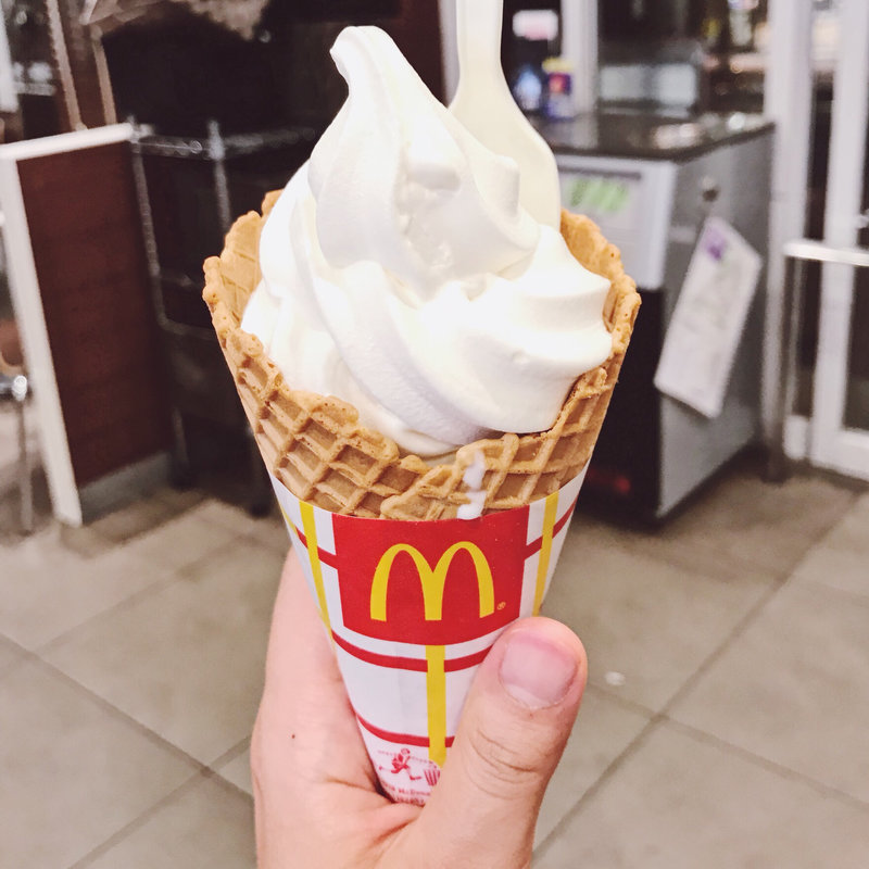 ワッフルコーン(マクドナルド 梅田茶屋町店)