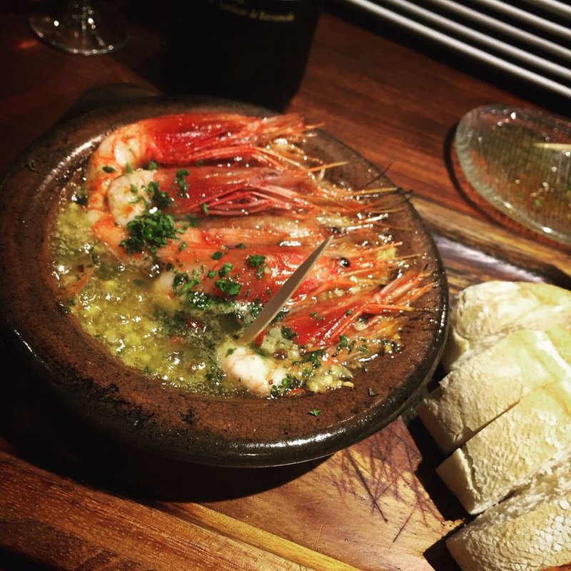 赤えびのアヒージョ(eL MamBo 茅ヶ崎〜スペイン料理とワイン〜)