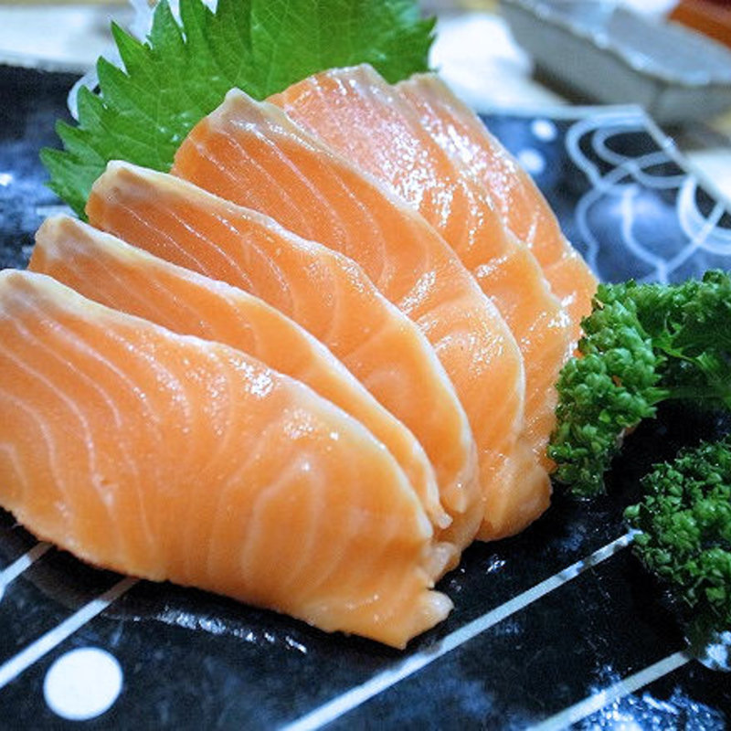 サーモン刺身(喰いものや すが笑)