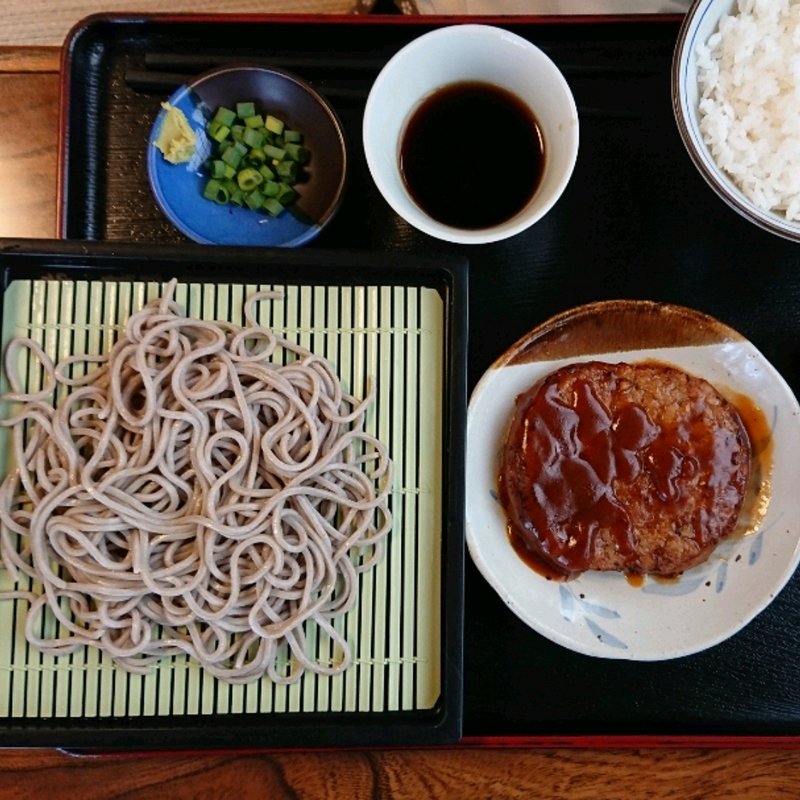 ハンバーグセット(更科若松)