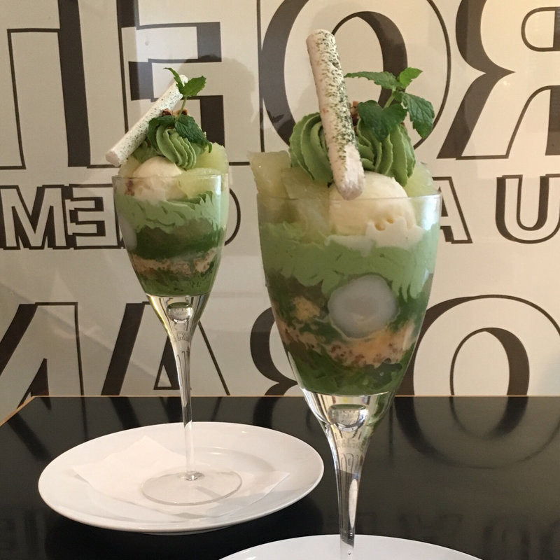 抹茶とグレープフルーツのパフェ(ナチュール・シロモト 欽明台店 （Patisserie Nature Shiromoto）)