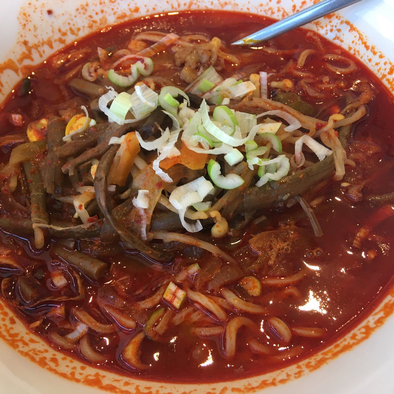 ユッケジャンラーメン(吾照里 東急スクエア店)