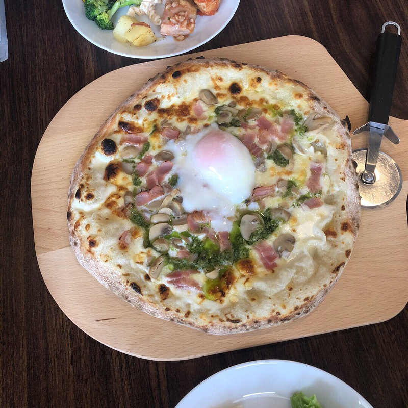 フレッシュモッツァレラとバジルのトマトソース(仙人掌 （サボテン）)