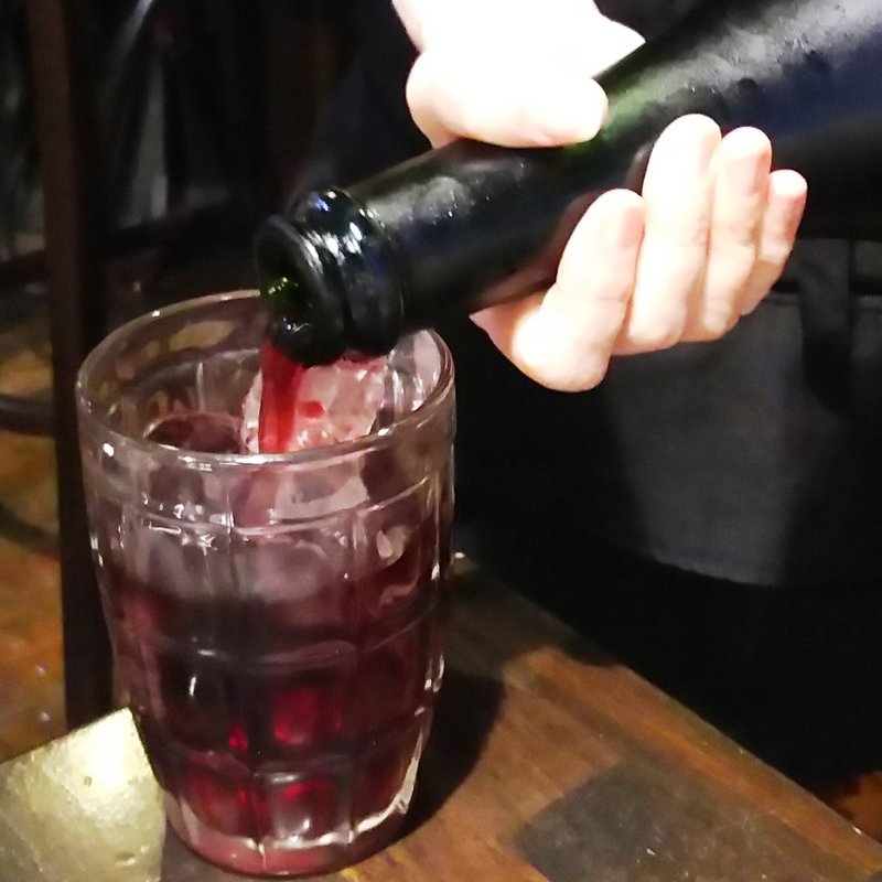 かち割りジョッキワイン（赤）(バル・エビータ)