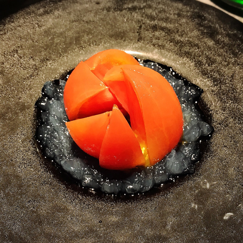 フルーツトマトのコンポート 日本酒のジュレで(日本酒バル 厨)