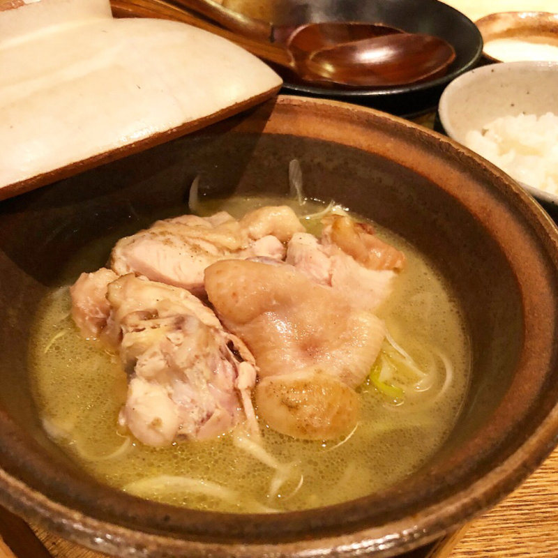 骨付きさつま鶏のスープ炊き(炭火串焼とりと 河原町三条店)