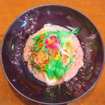 生パスタ 魚介と春野菜のビーツクリームソース
