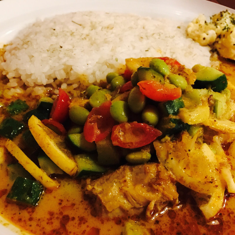 月替わり レモンチキンキーマカリー(般゜若大阪福島店 （PANNYA CAFE CURRY）)