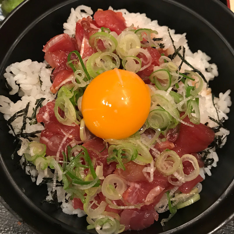 鮪たたき丼(鮪小屋本店 エスカ店)