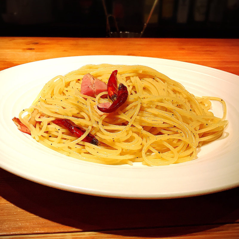 ペペロンチーノ(M.E.S. Cafe & Bar)