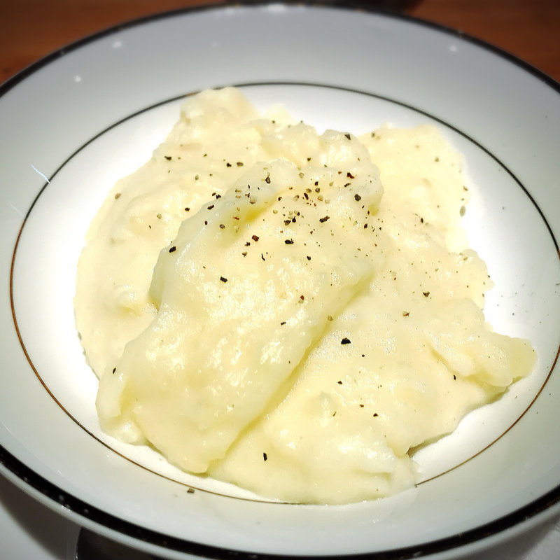 マッシュポテト(M.E.S. Cafe & Bar)