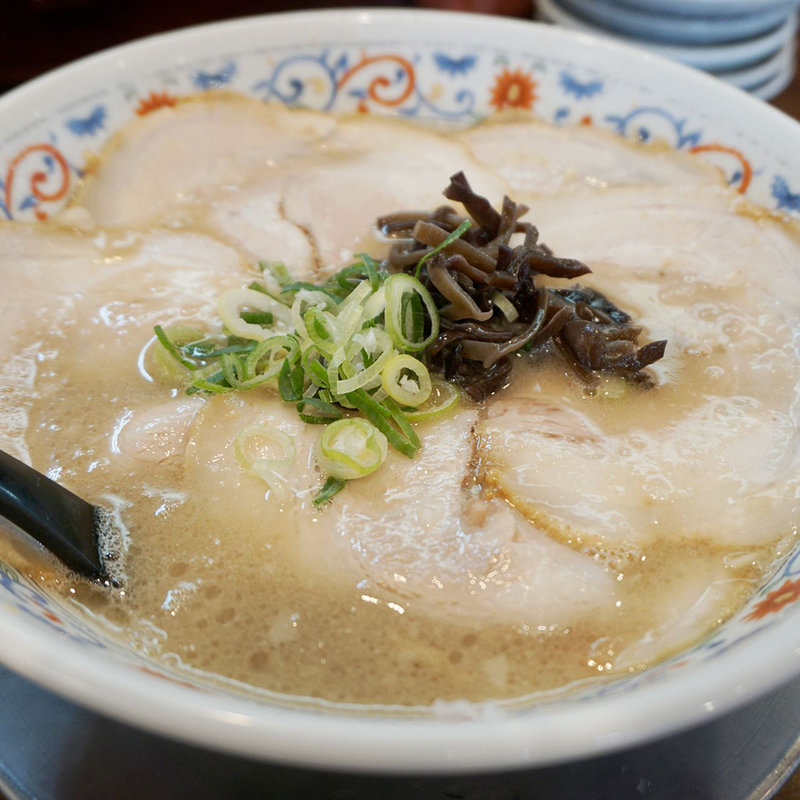 背脂いっぱい こってりチャーシューメン(ラーメン 萬力亭)