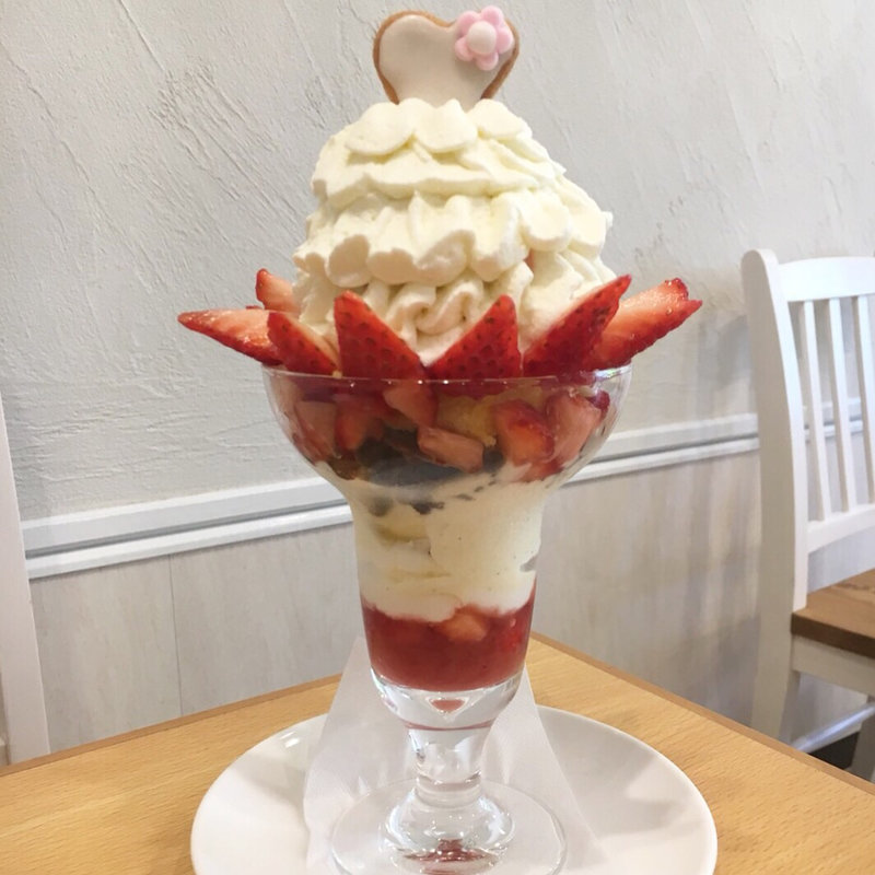 いちごのパルフェ(カフェアジル)