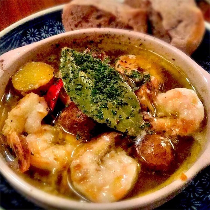エビとインカのめざめのアヒージョ(Bistro 清水亭)