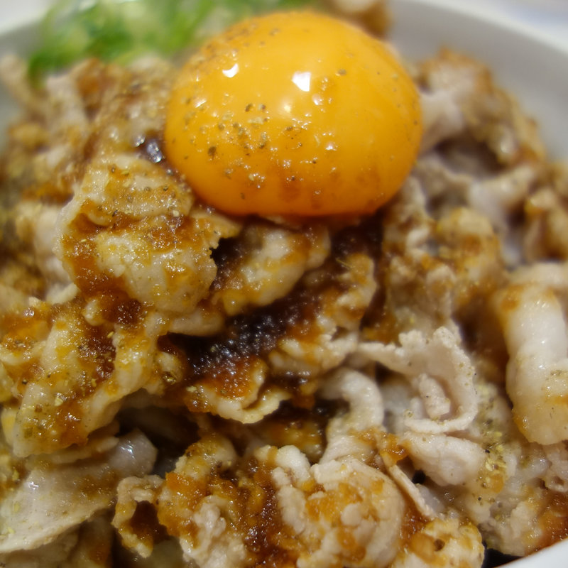 すたみな丼 肉増し(ご飯普通盛)(豚マニア丼 稲田)