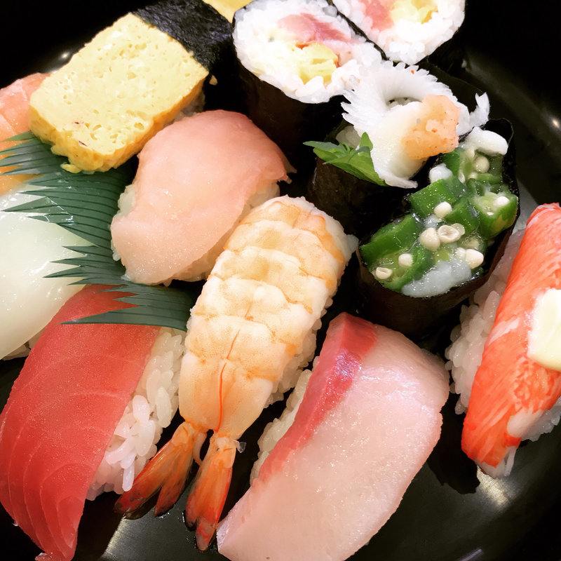 サービスメニュー(回転すし さかえ)