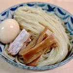 〈夏季限定〉冷やし・塩　中太麺/大盛り(三谷製麺所 )