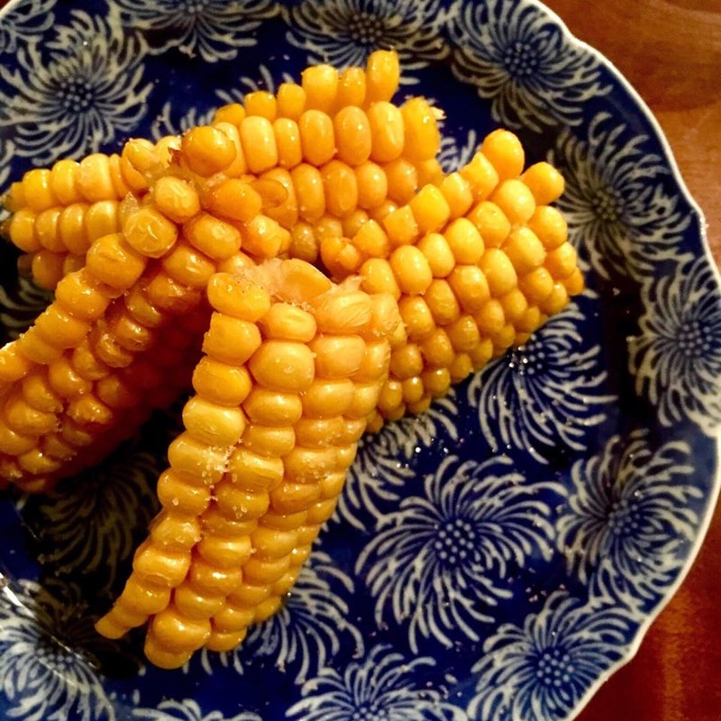 とうもろこしの素揚げ(コノ花まひろ )