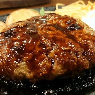ビーフハンバーグ定食(ぶどう亭)