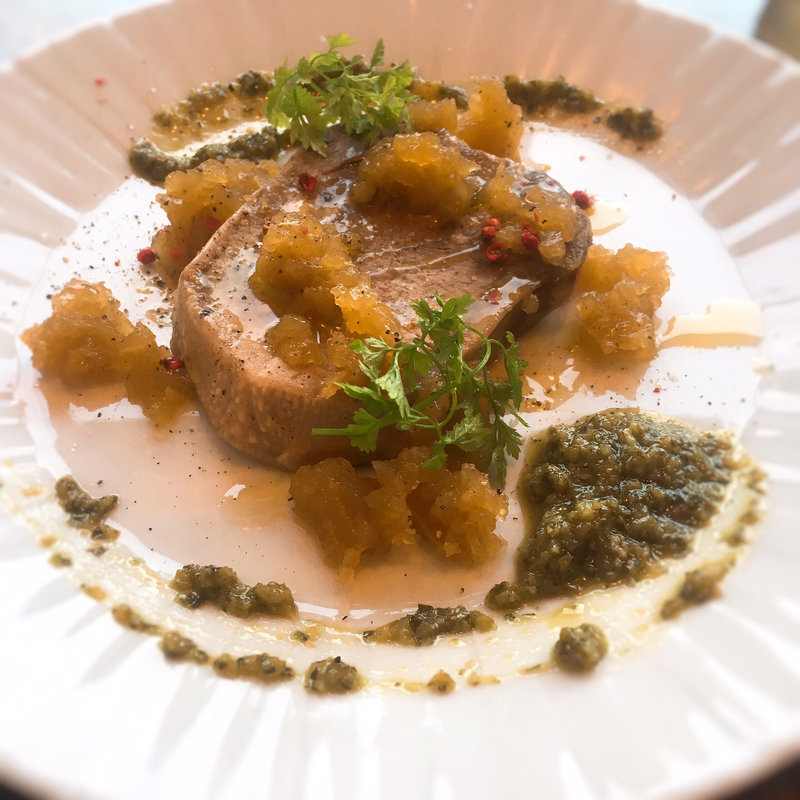 国産牛のゆでたん 冷製ジュレがけ(蔵前イタリアン ピンツォ PINZO)