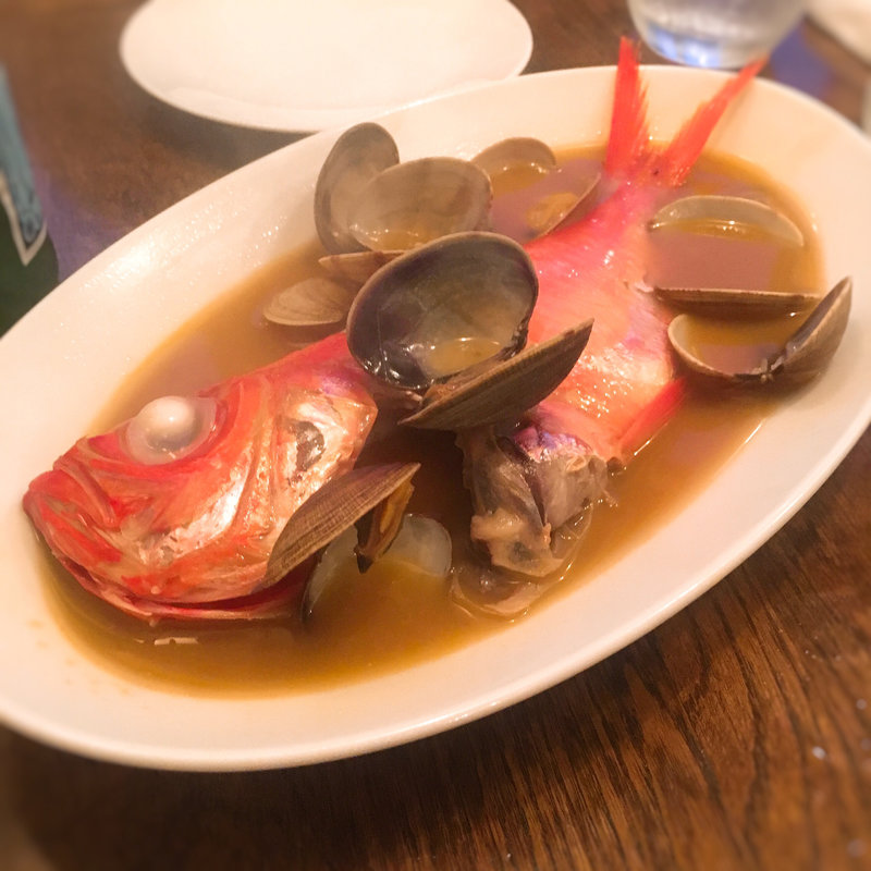 本日の鮮魚と厚岸産北海あさりのズッパディペッシェ(蔵前イタリアン ピンツォ PINZO)