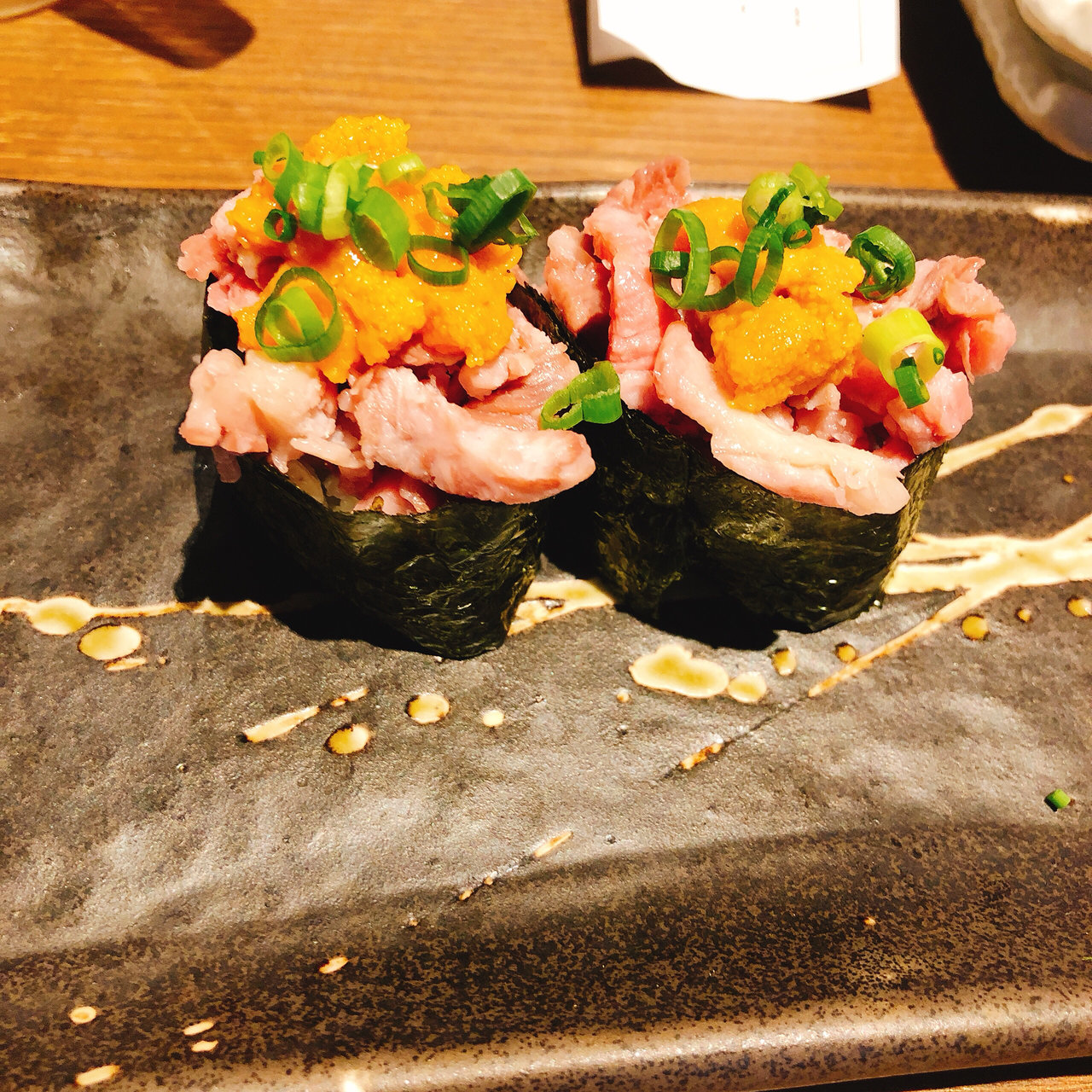 和牛雲丹トロ軍艦 肉寿司 神楽坂毘沙門店 旧店名 肉学肉寿司 の口コミ一覧 おいしい一皿が集まるグルメコミュニティサービス Sarah