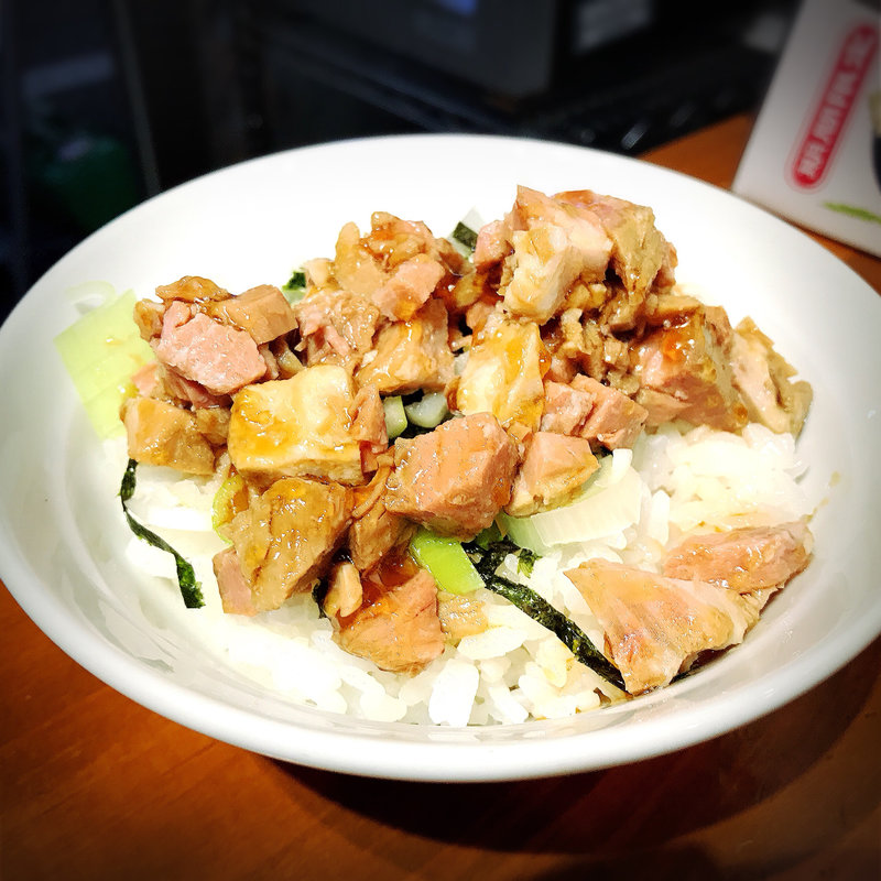 チャーシューミニ丼(つけそば・まき野)