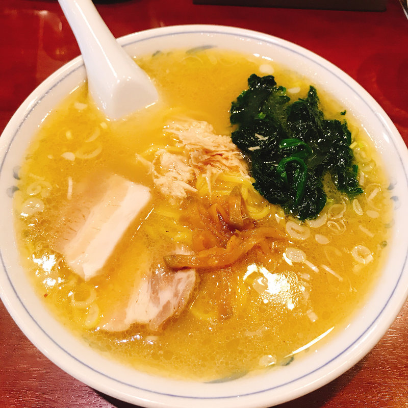 上湯拉麺(上海餃子 りょう華)