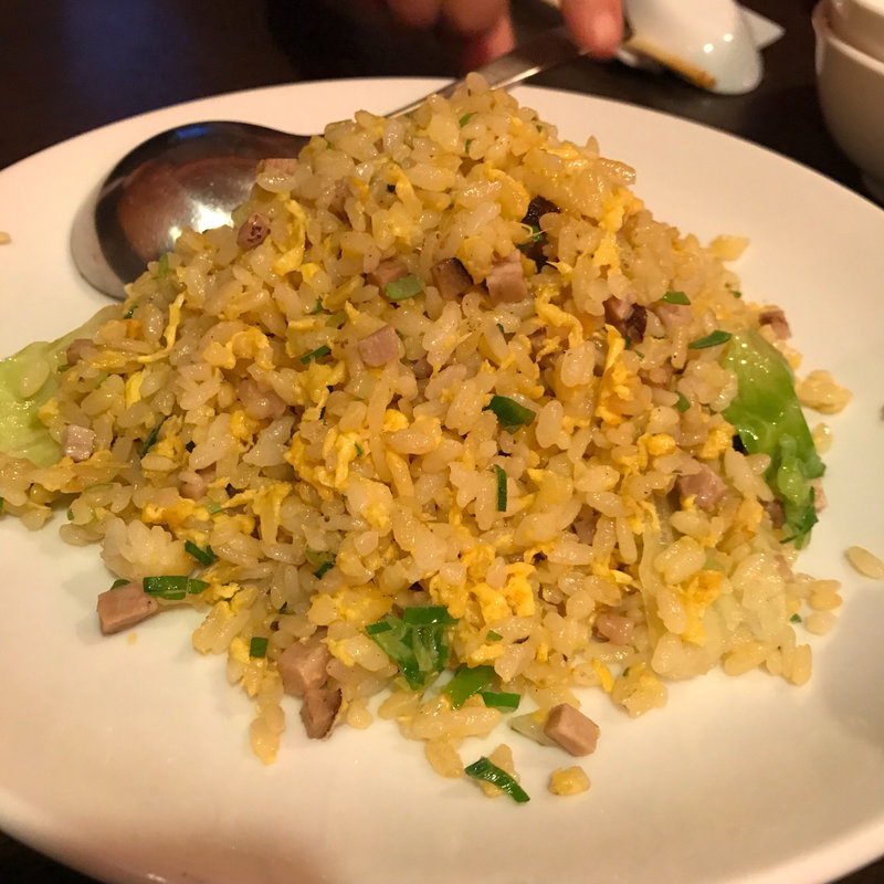 チャーシューとレタス炒飯(桃花)