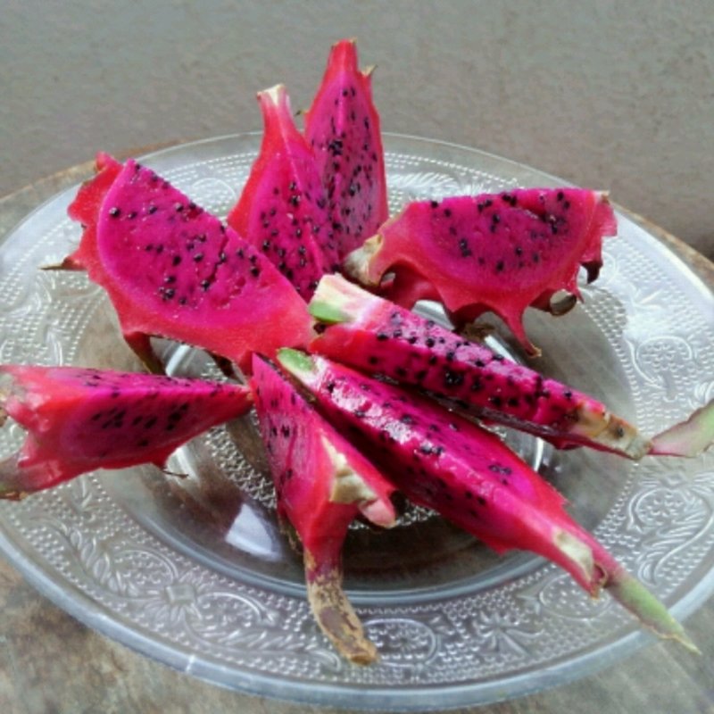 ドラゴンフルーツ(ファーマーズマーケットみやこ あたらす市場 )