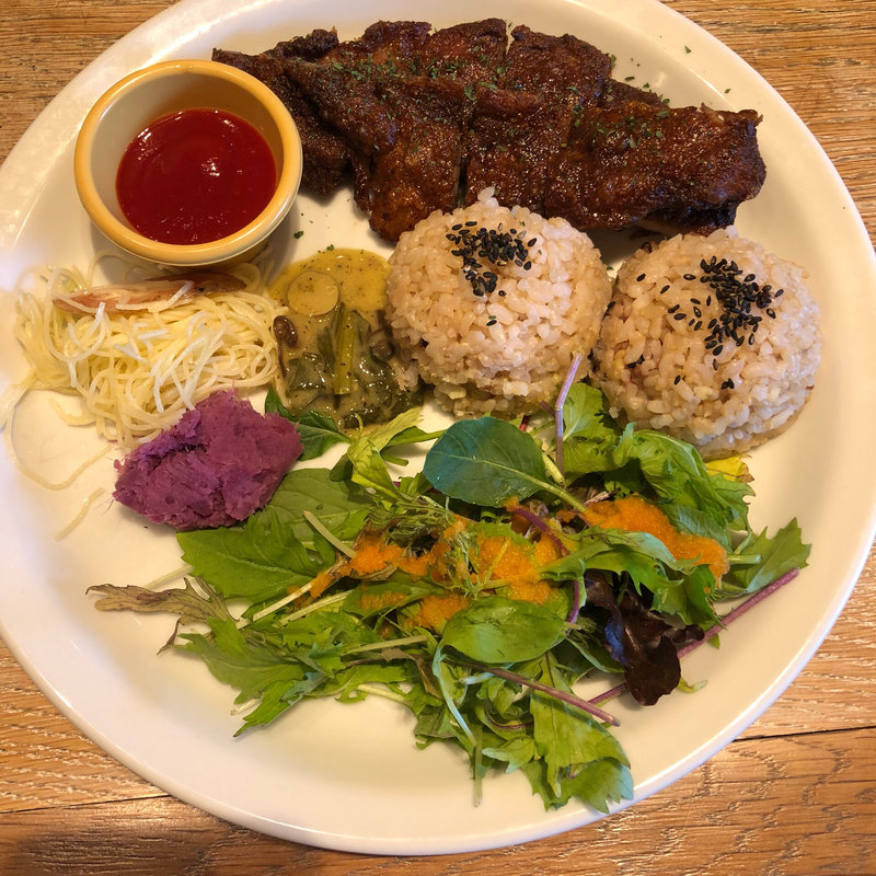 豚のランチプレート(アロハテーブル　ナチュラル 広尾 （Aloha Table naturals）)