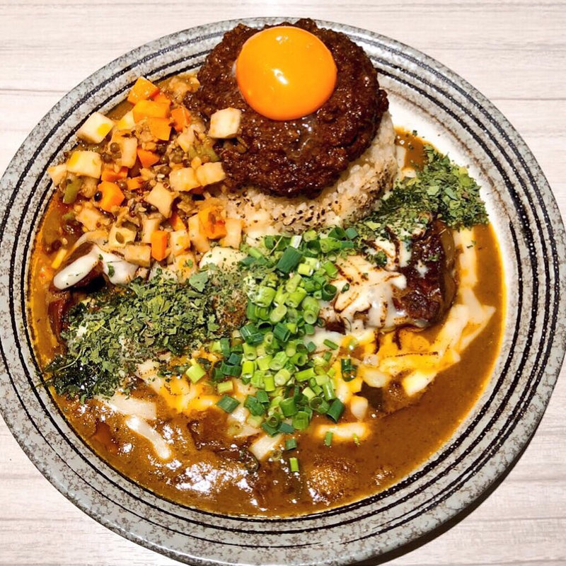 甘辛ミックス・小・豚・キーマ・中華アチャール・チーズ・カスリメティ(吉田カレー  )