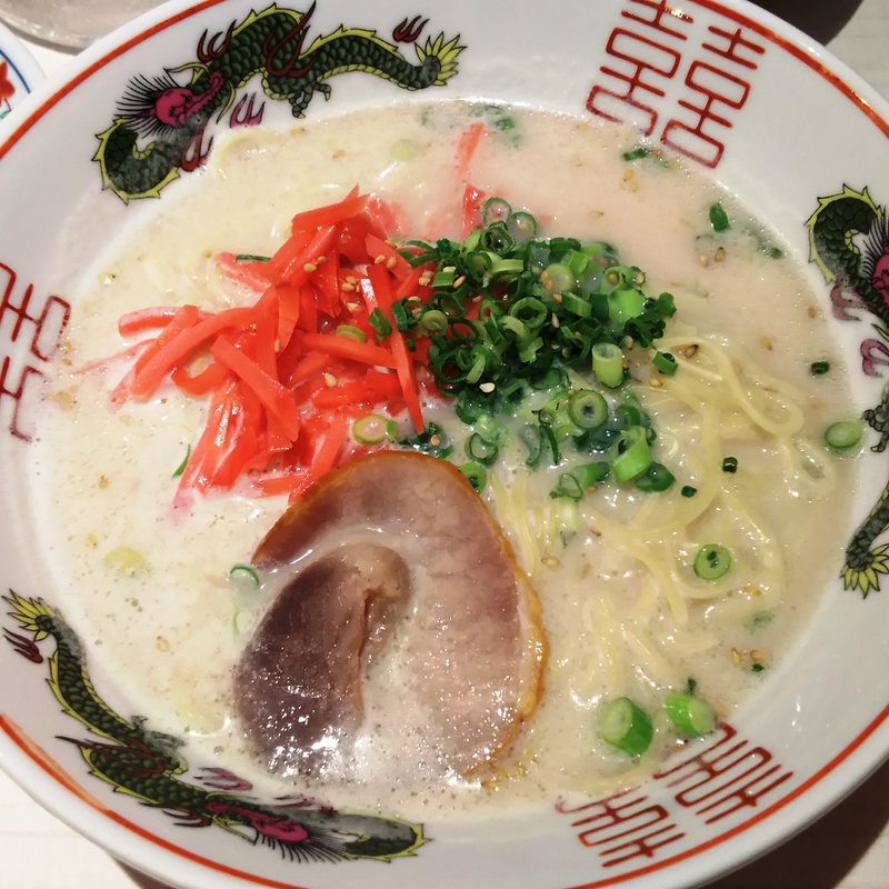 屋台のとんこつラーメン(屋台屋 博多劇場 蒲田店)