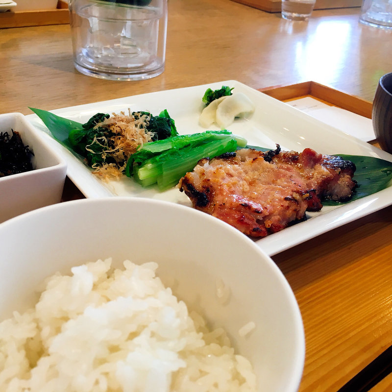 肉定食(カフェ フクモリ 馬喰町店)