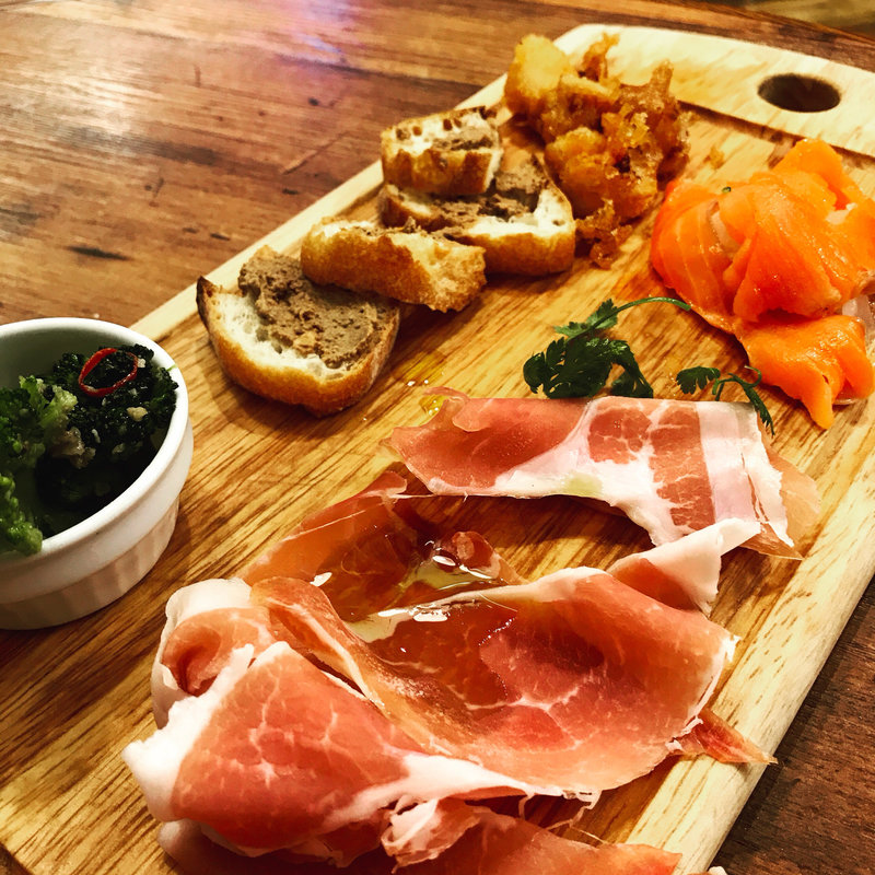 本日の前菜盛り合わせ 5種(イタリアンバルパステル 北千住店)