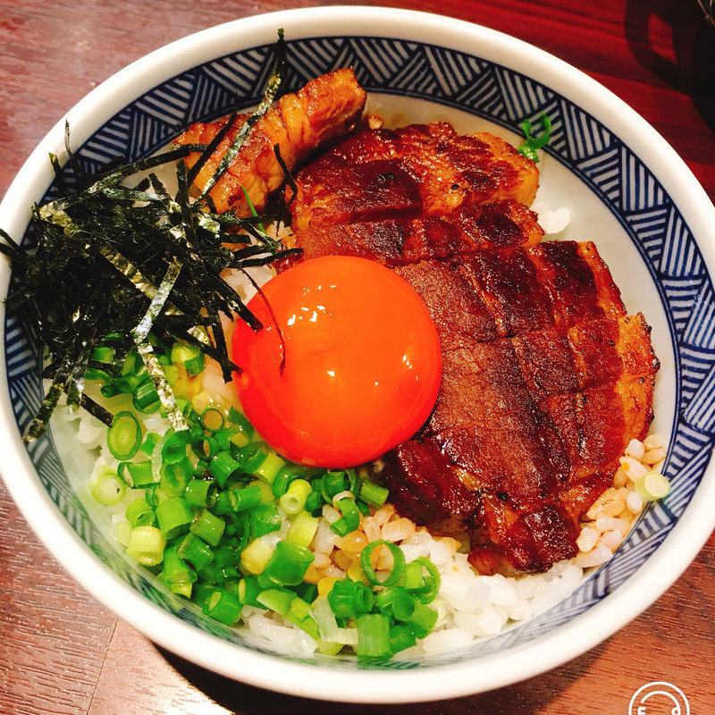 炭火焼チャーシュー丼(NAKAGAWAわず)