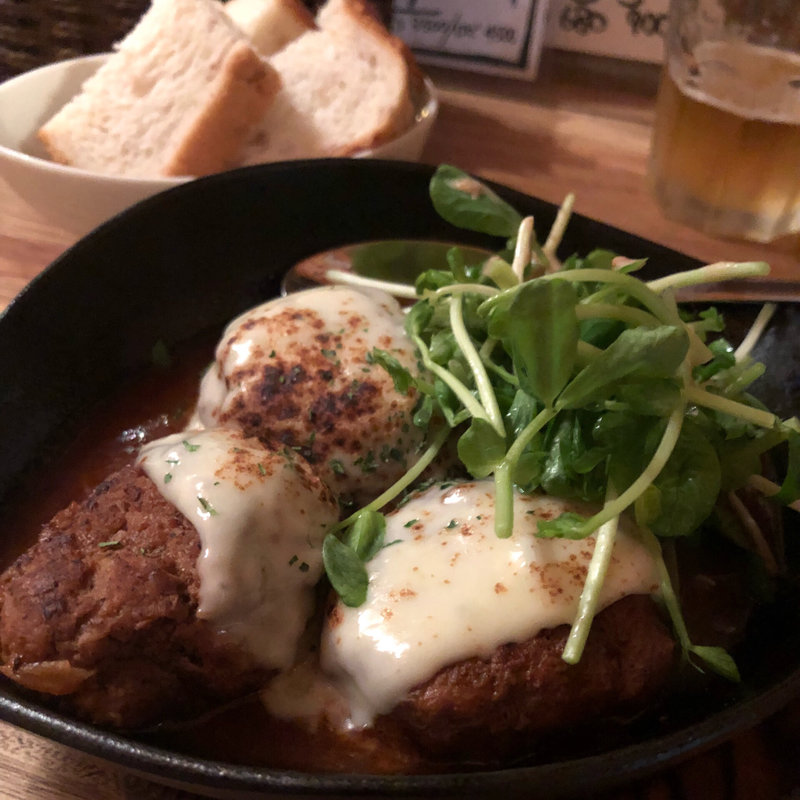 手ごね赤ワイン煮込みハンバーグ(０７)