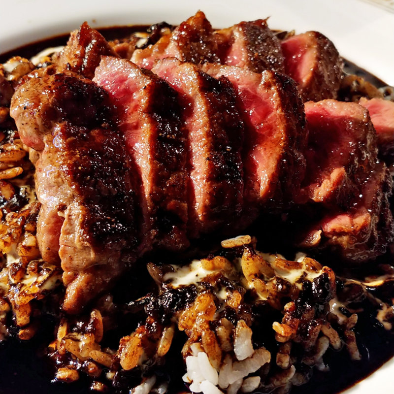 Wステーキカレー(darts&karaoke bar YPN)