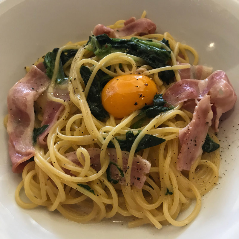 ほうれん草とベーコンのカルボナーラ パスタ30％増量(ジョナサン 花小金井店)