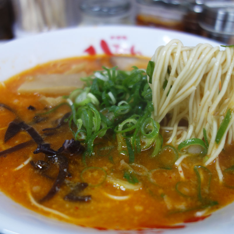 辛味噌とんこつラーメン(太宰府 八ちゃんラーメン 博多駅前3丁目店)