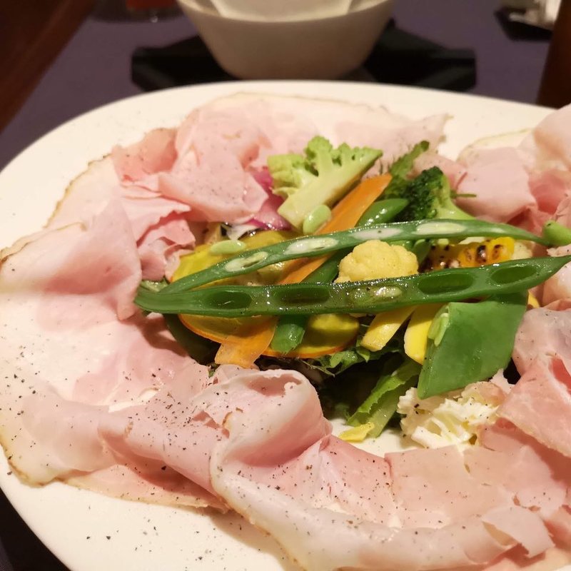 たっぷりやさいの食べるチーズスープ漢方三元豚プレスハムたっぷりのせ(TEST KITCHEN H)