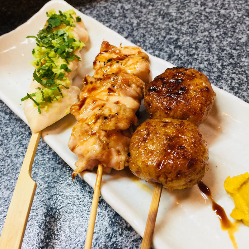 やきとり(焼鳥鳥兆 （やきとりとりちょう）)