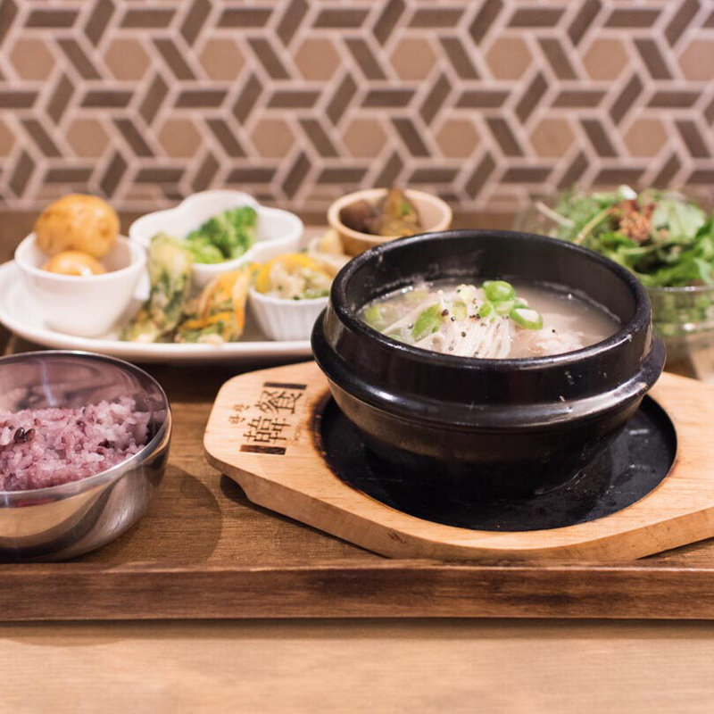 参鶏湯ランチ(ぴなり （【旧店名】ムグンファ）)