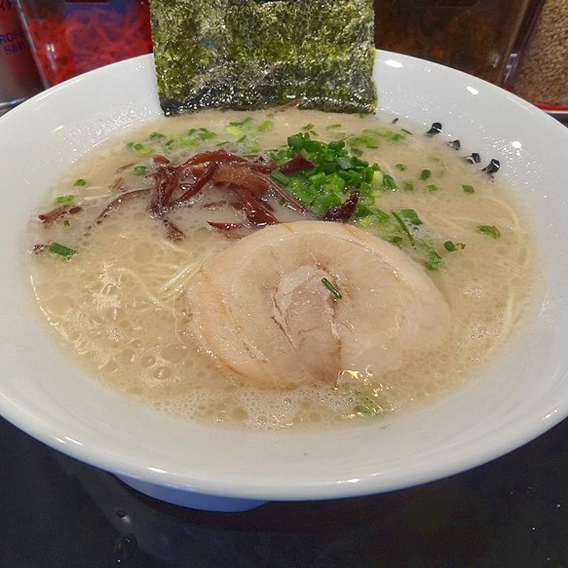 博多長浜らーめん(博多長浜らーめん 難波 楓神)