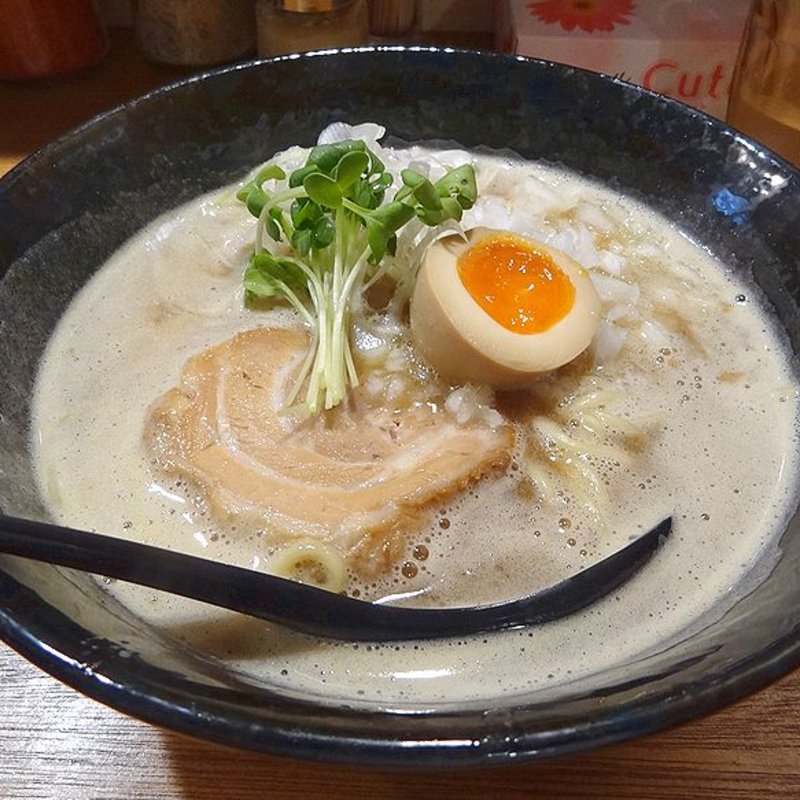 濃厚らーめん(吉み乃製麺所 新町本店)